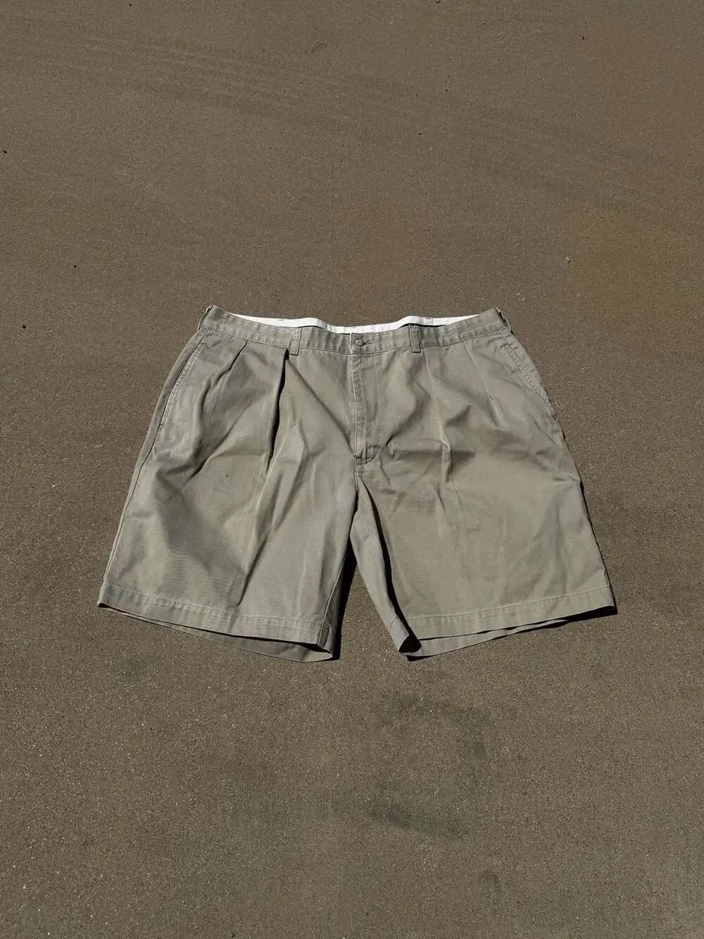 Polo Ralph Lauren Vintage Pleated Chino Shorts Khaki Size 42